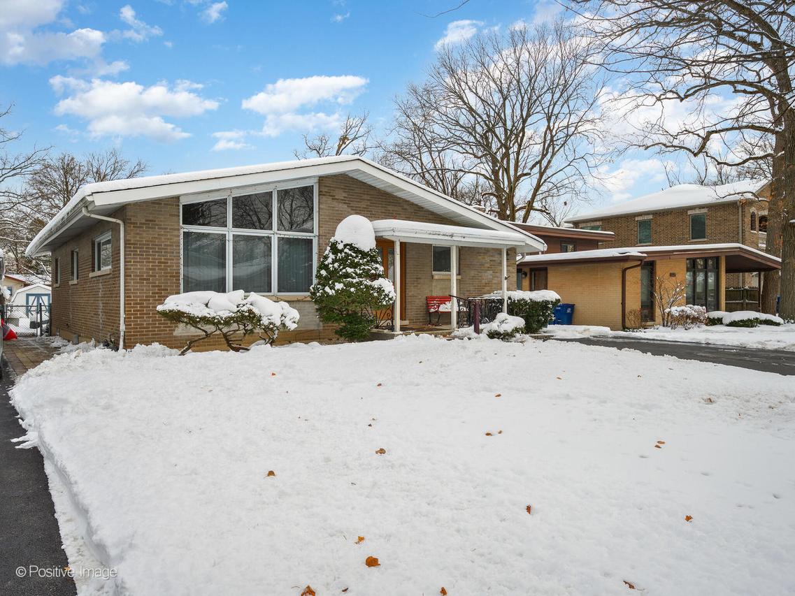 [Address Hidden by Seller], Northbrook, IL 60062
