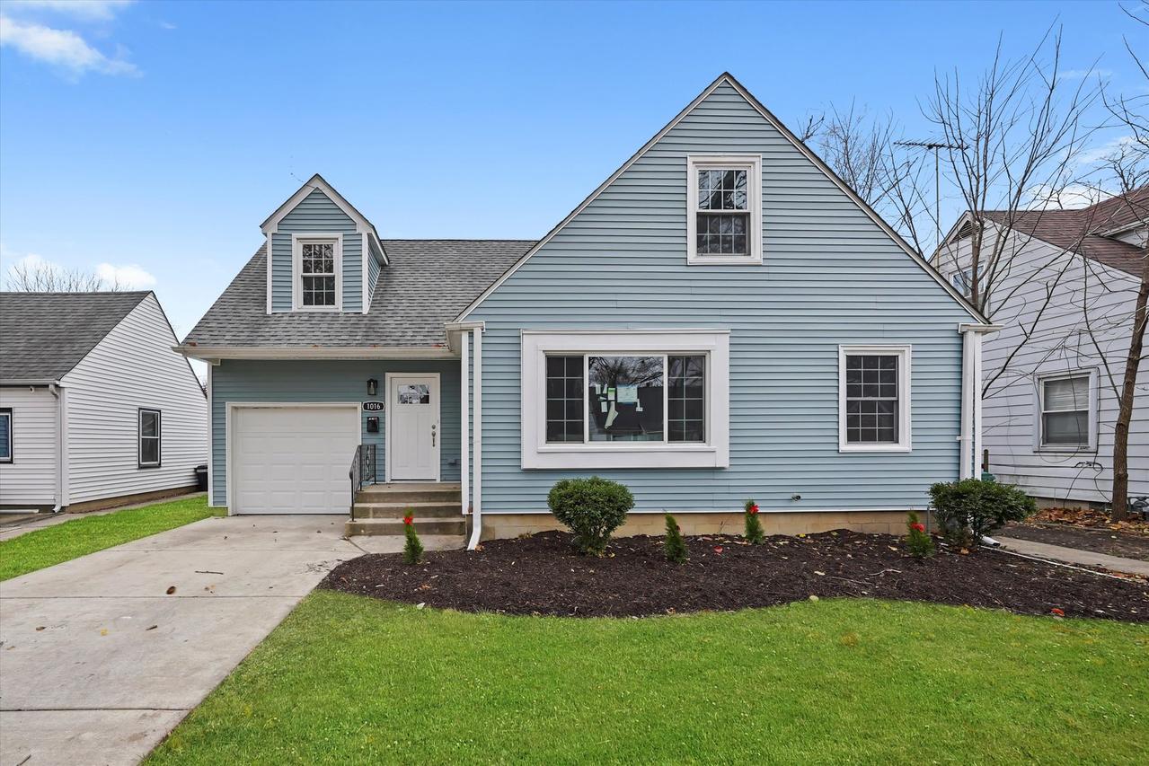 1016 Richmond St., Joliet, IL 60435