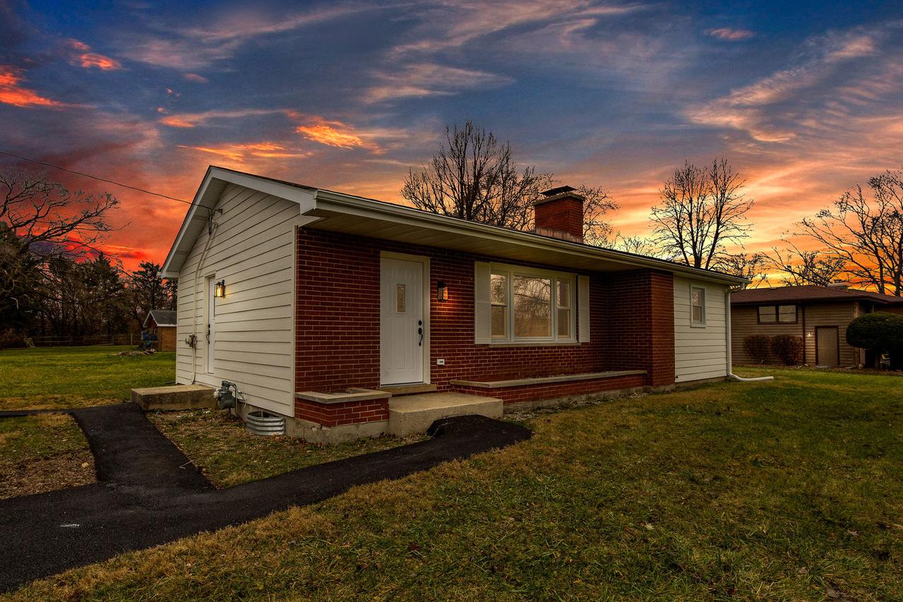 19W665 S Frontage Rd., Lemont, IL 60439