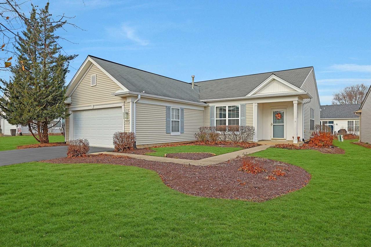 13440 Crestview Dr., Huntley, IL 60142