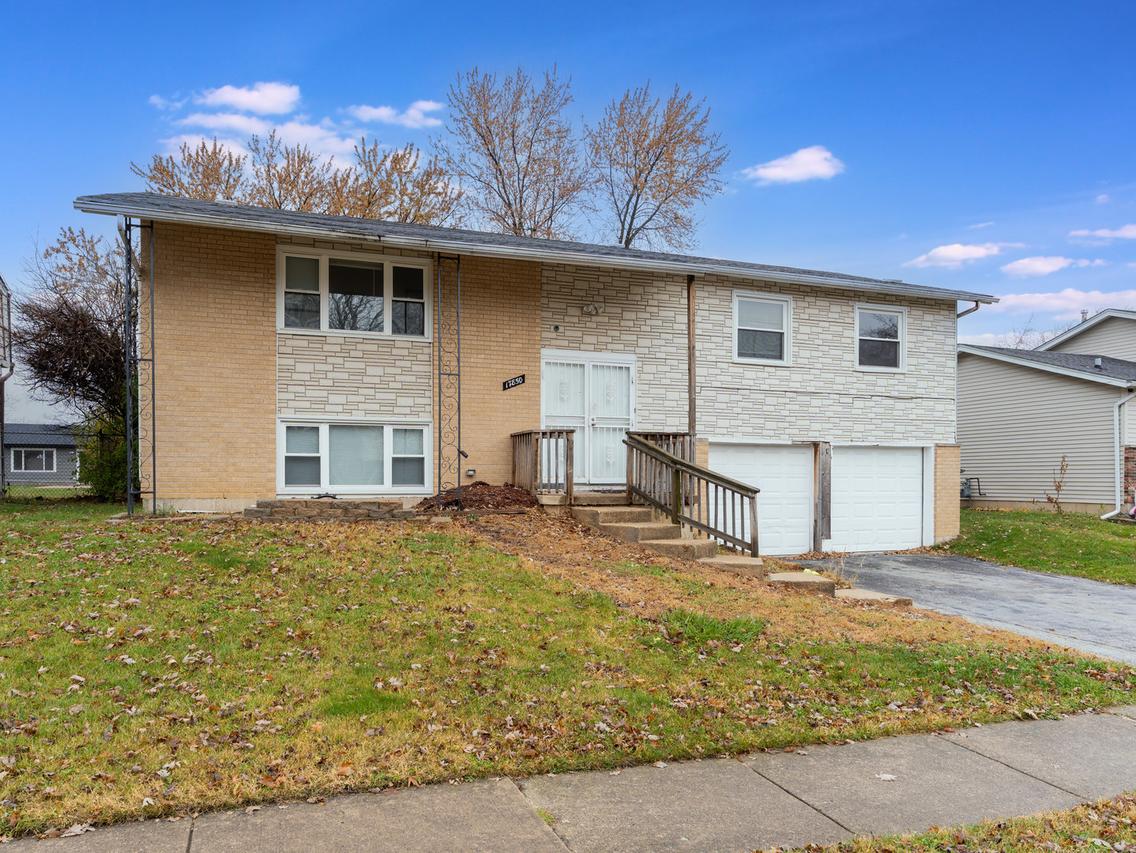 17850 Yale Ln., Country Club Hills, IL 60478