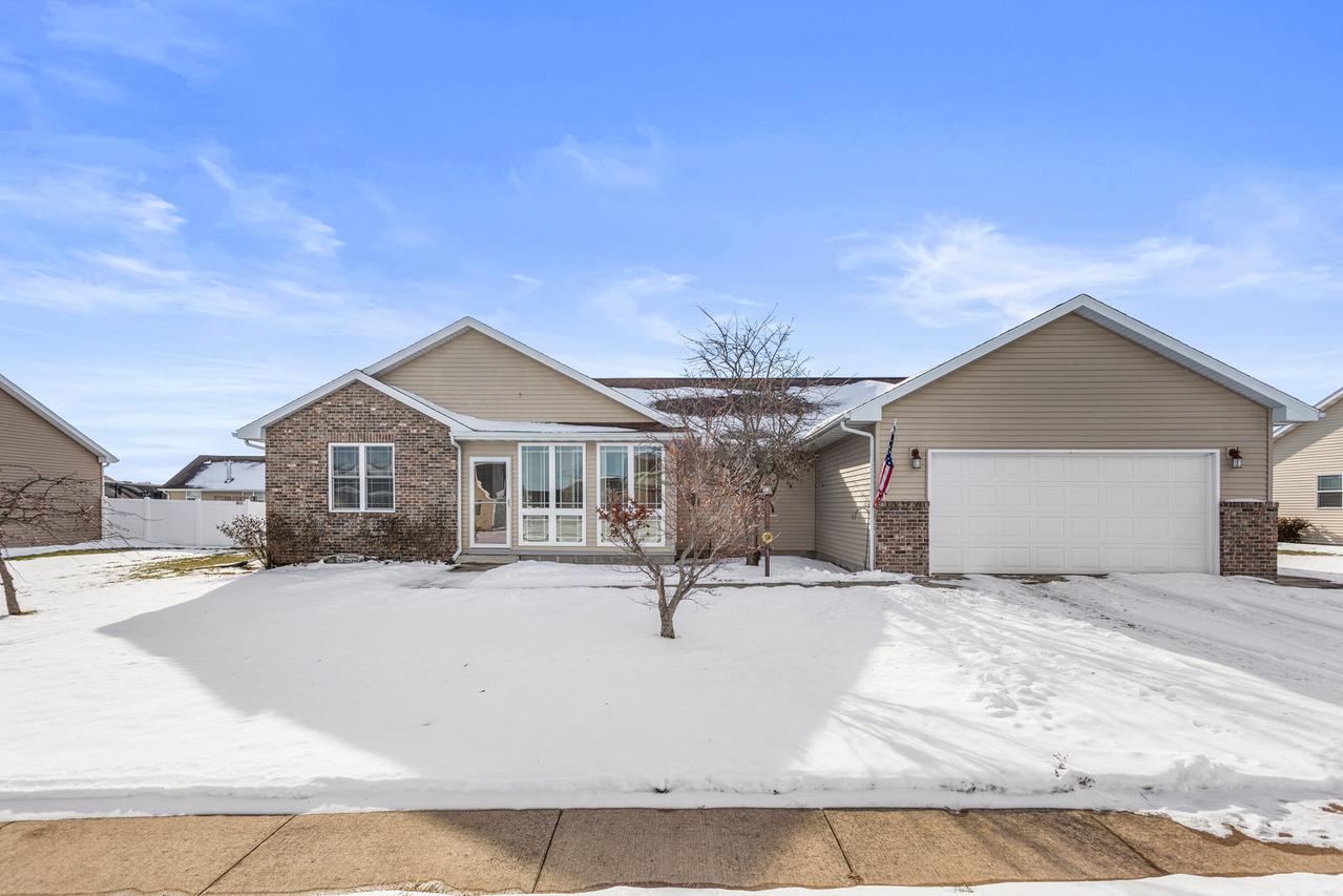 307 Zehr Ln., Fisher, IL 61843