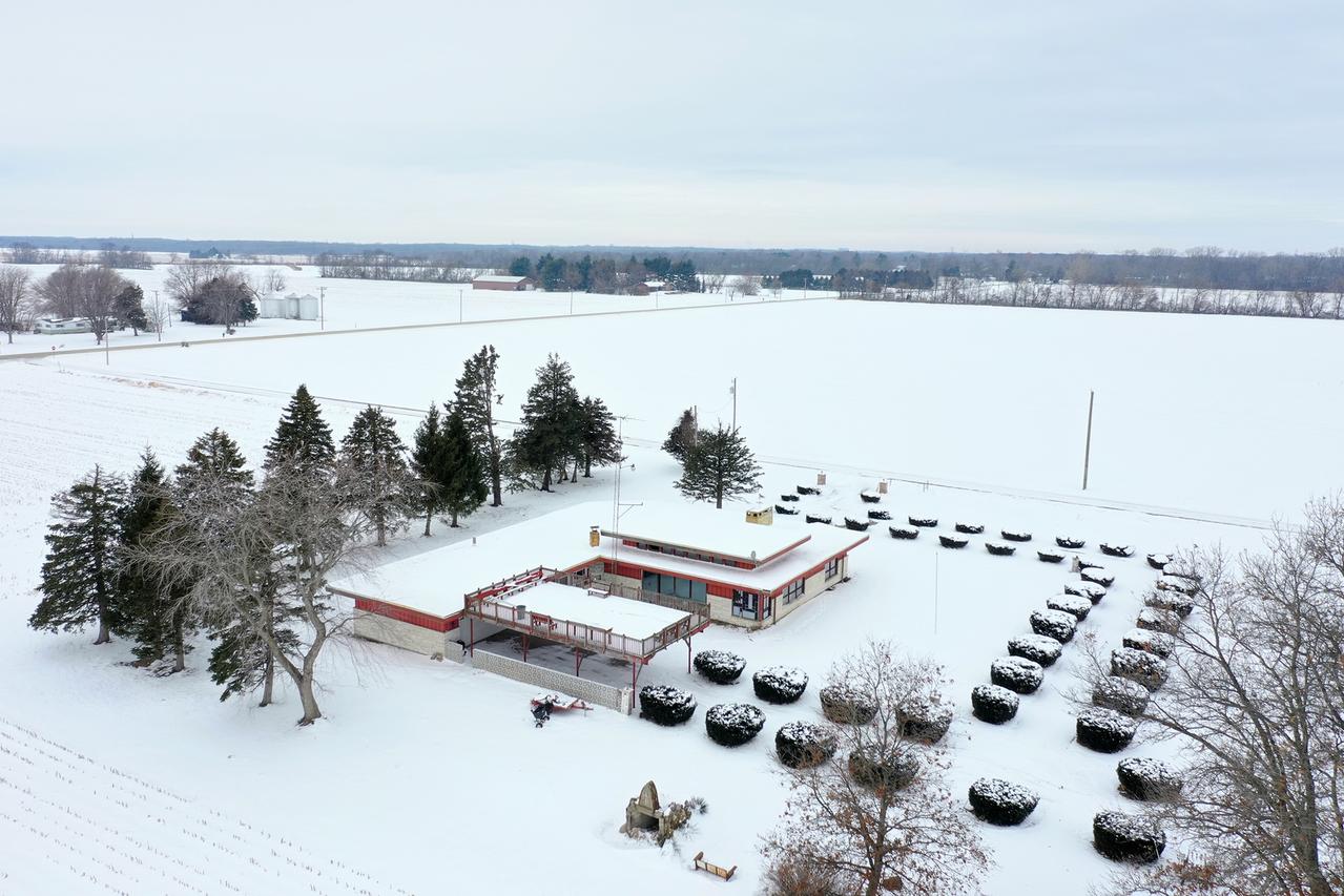 15884 W 3500 N Rd., Essex, IL 60935