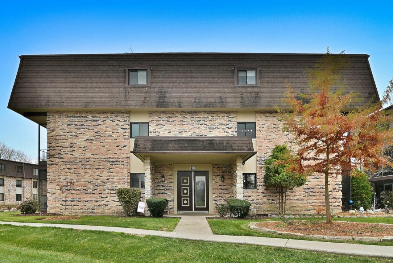 9176 South Rd. #1B, Palos Hills, IL 60465