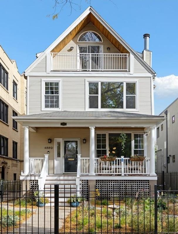 4889 N Hermitage Ave., Chicago, IL 60640