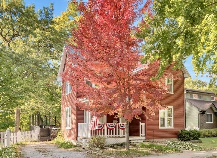 9402 Sproat Ave., Oak Lawn, IL 60453