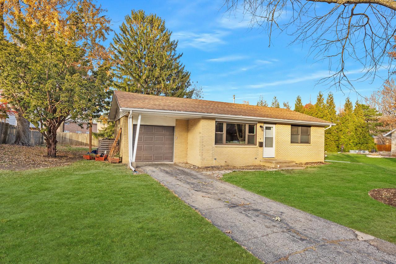 200 W Summit St., Normal, IL 61761