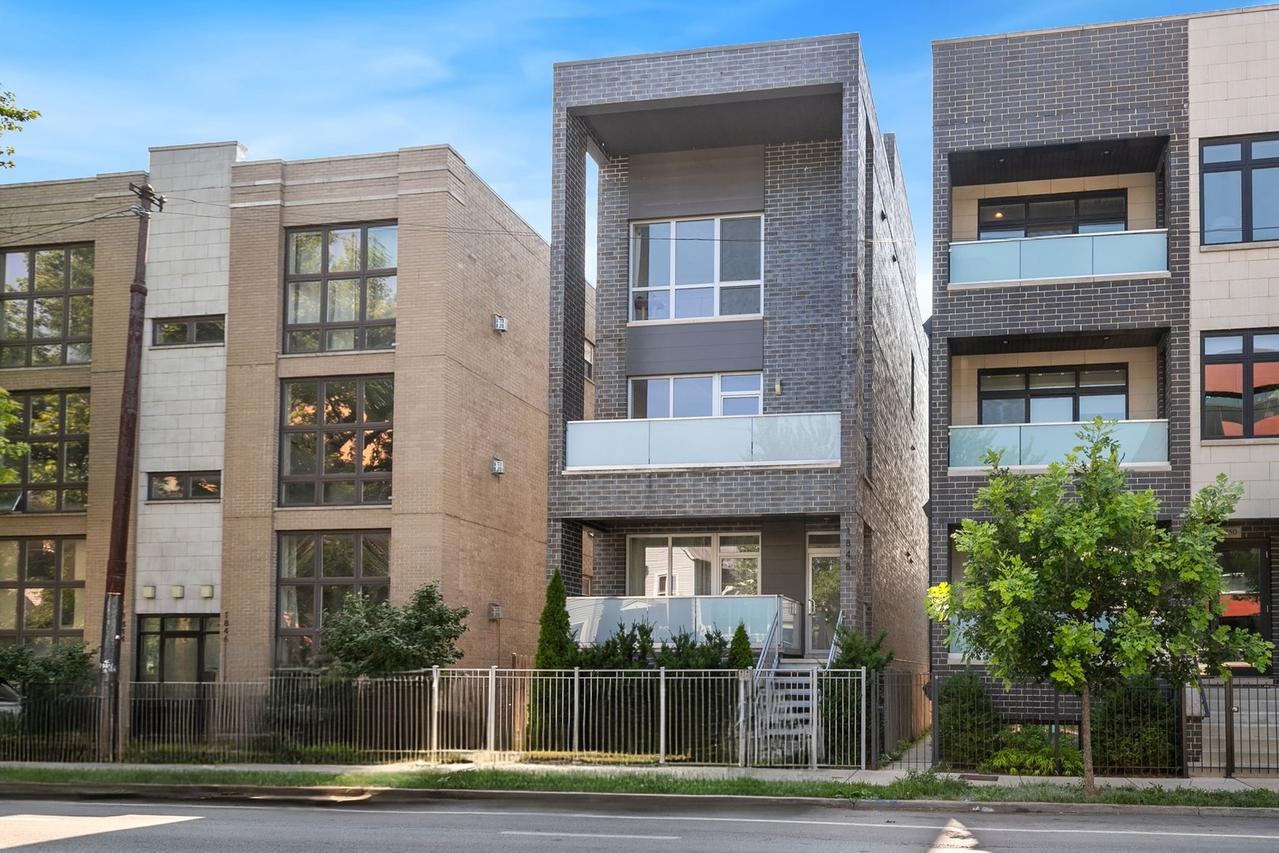 1848 N California Ave. #1, Chicago, IL 60647
