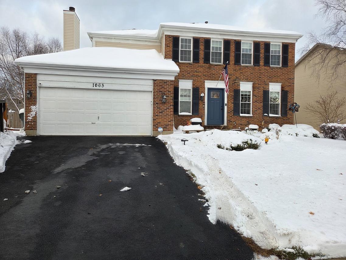 1065 Brighton Dr., Carol Stream, IL 60188