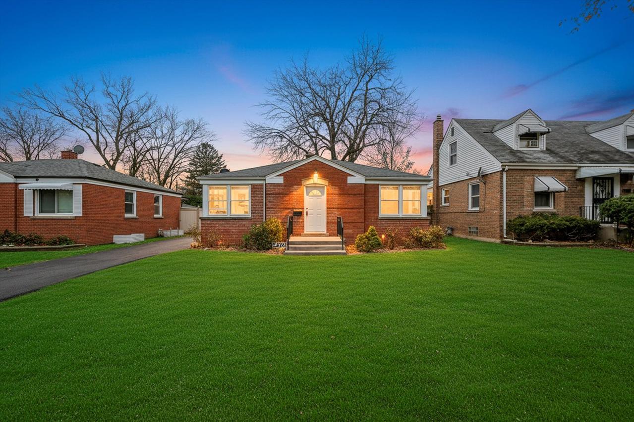 410 Englewood Ave., Hillside, IL 60162