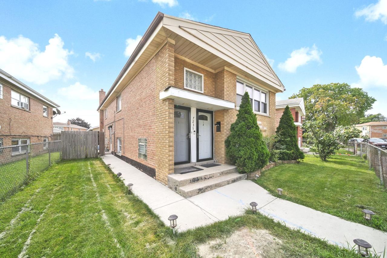 7235 Park Ave., Summit, IL 60501