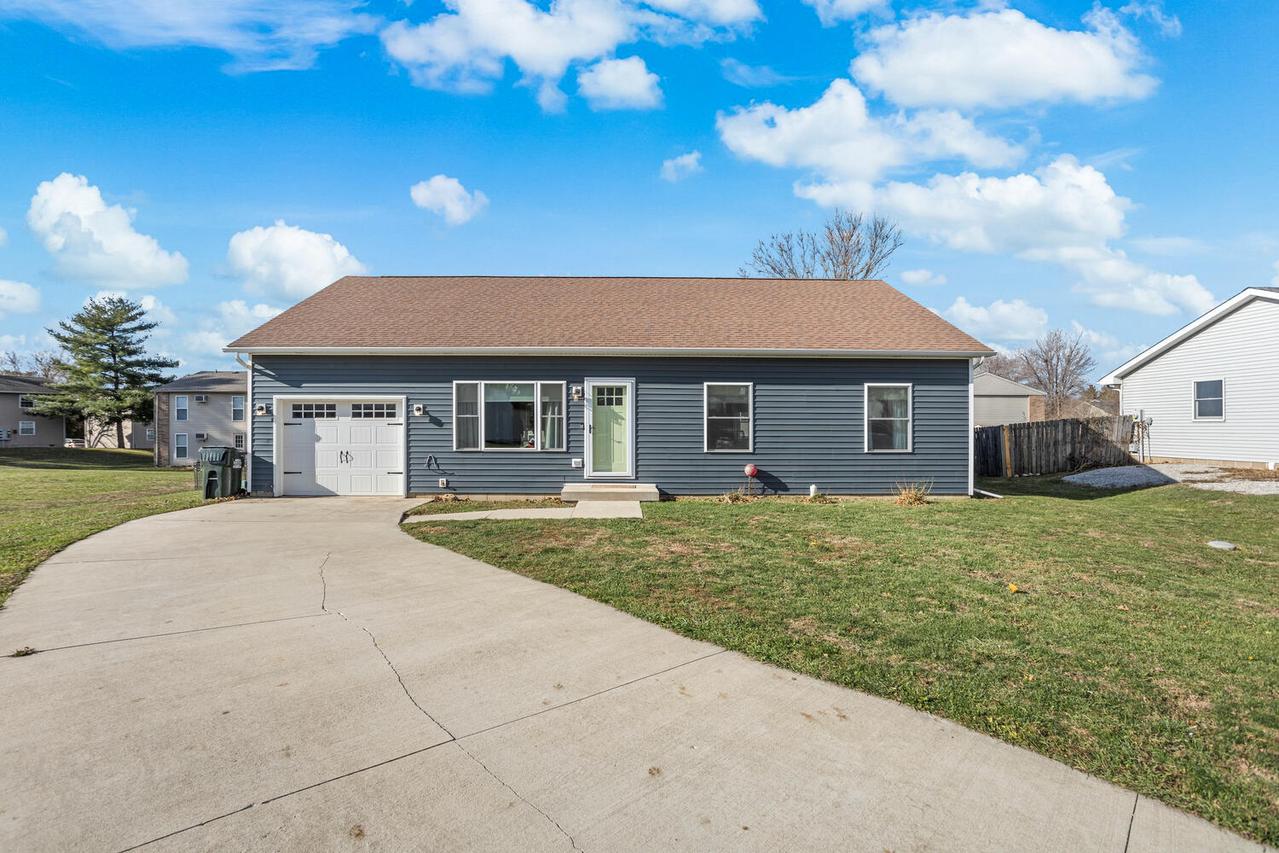 401 Tamula Dr., Mahomet, IL 61853