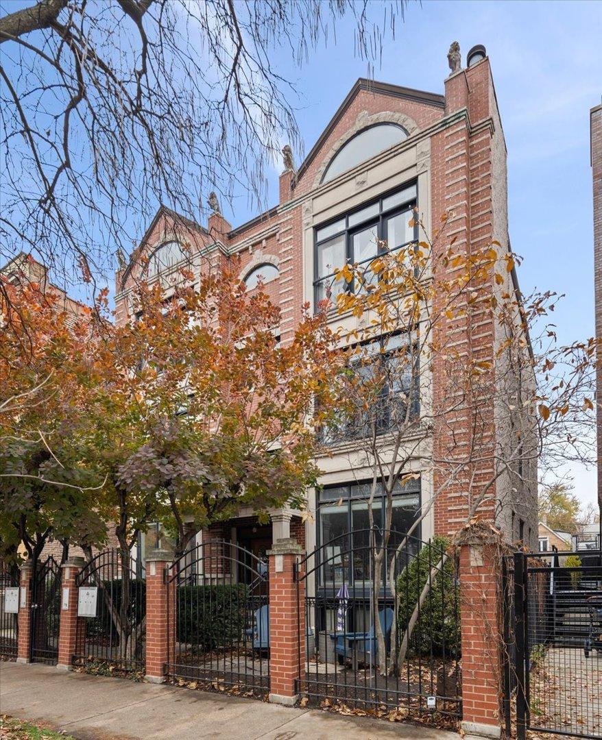 2024 W Iowa St. #1, Chicago, IL 60622