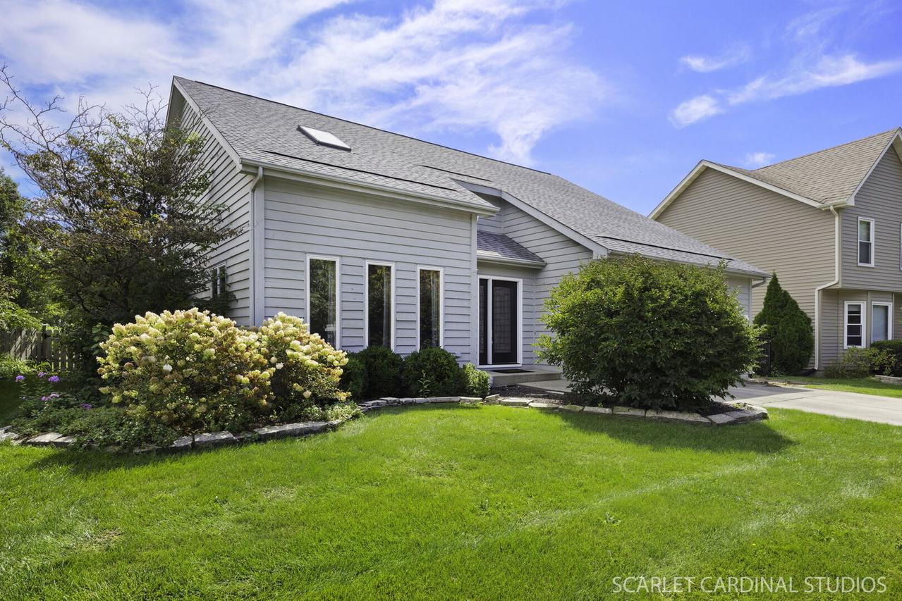 2474 Wendover Dr., Naperville, IL 60565