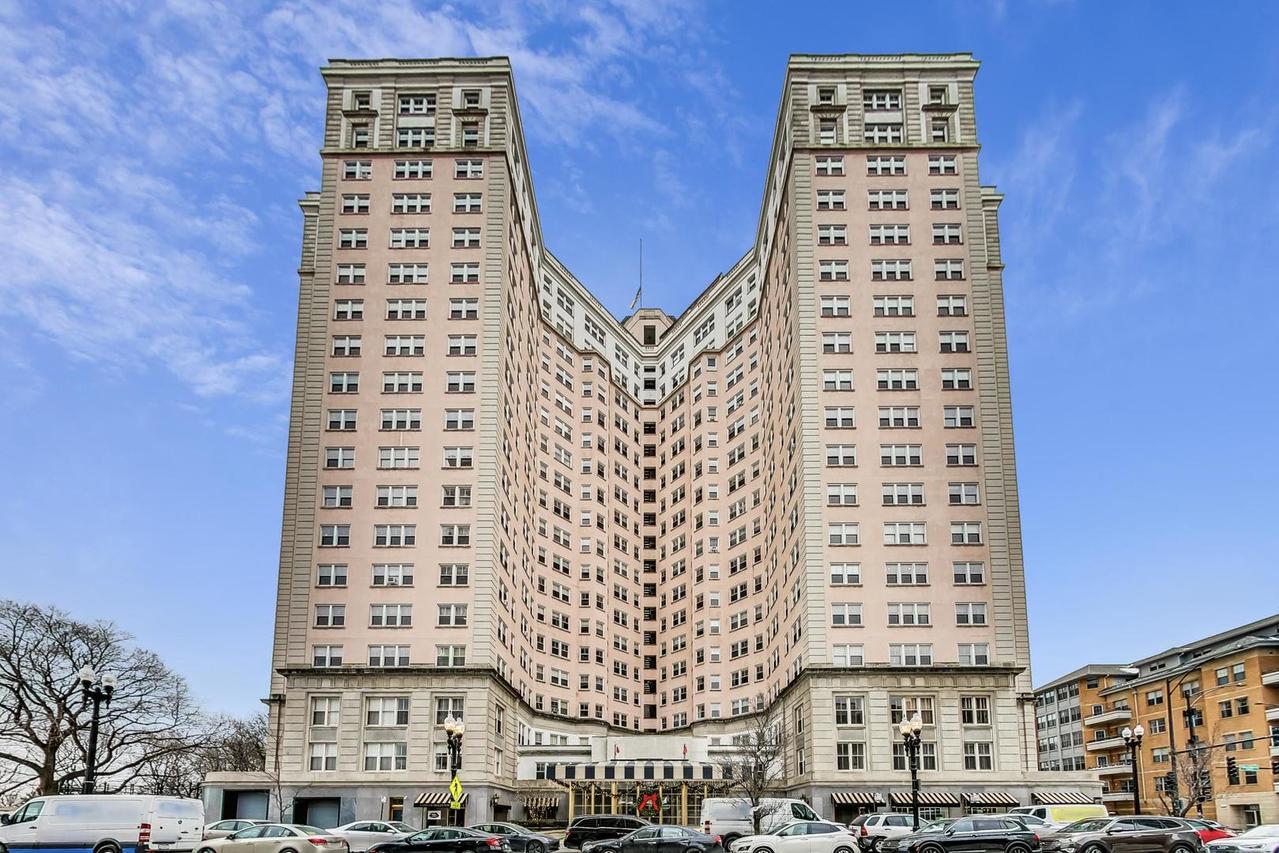 [Address Hidden by Seller], Chicago, IL 60640