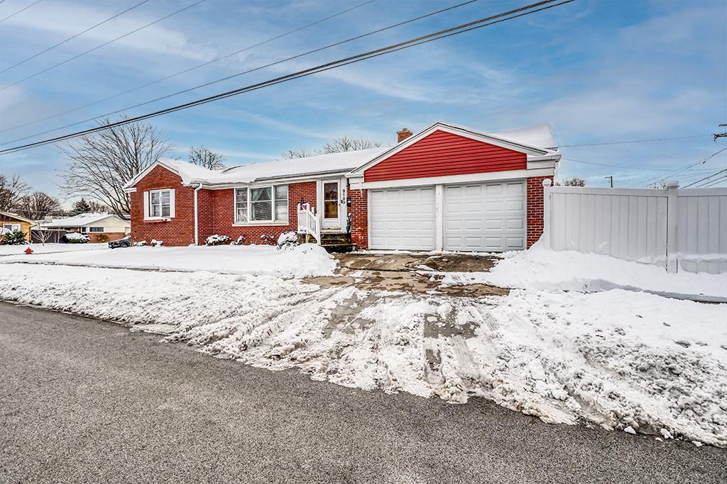 9100 S 55th Ave., Oak Lawn, IL 60453