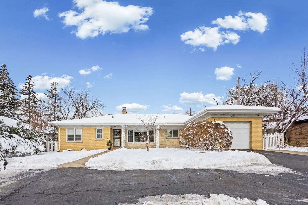 407 W North Ave., Elmhurst, IL 60126