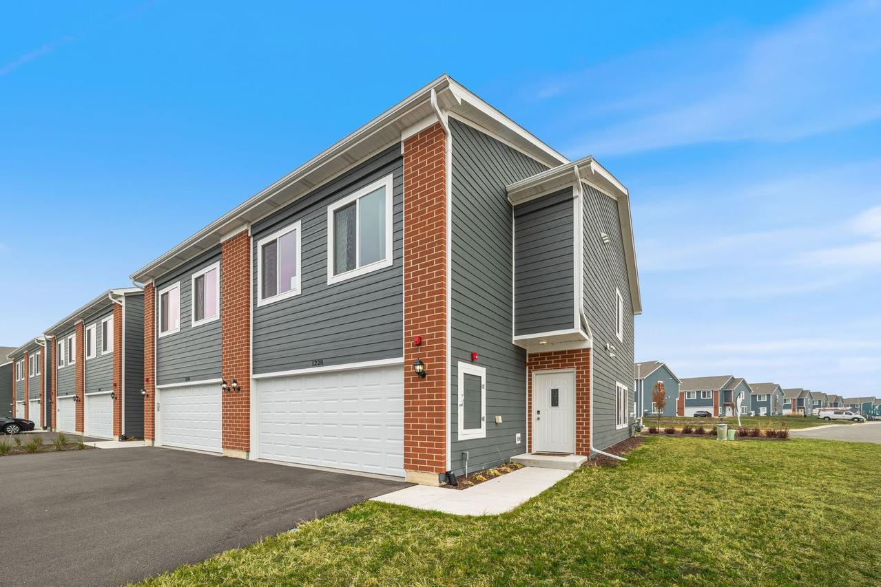 1220 Gillespie Ln., Yorkville, IL 60560