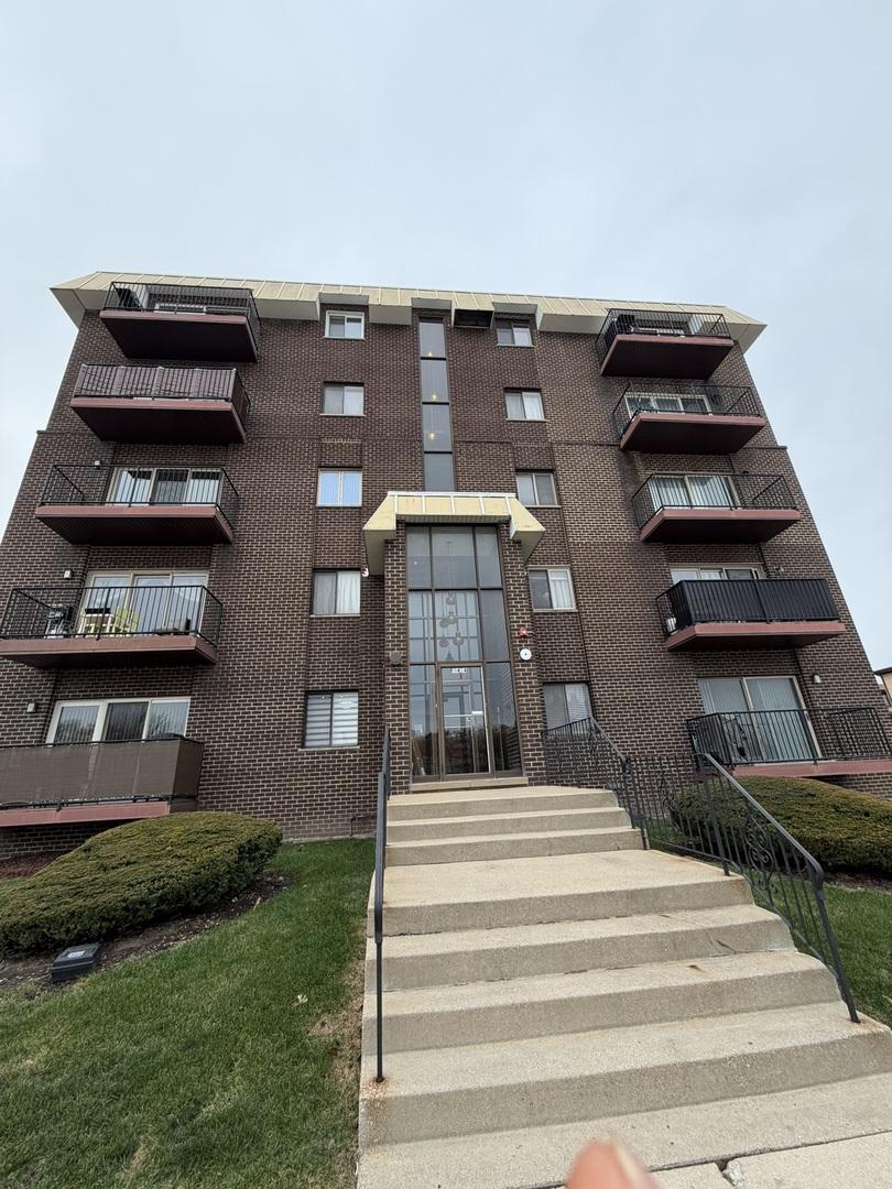 10424 Central Ave. #3NE, Oak Lawn, IL 60453