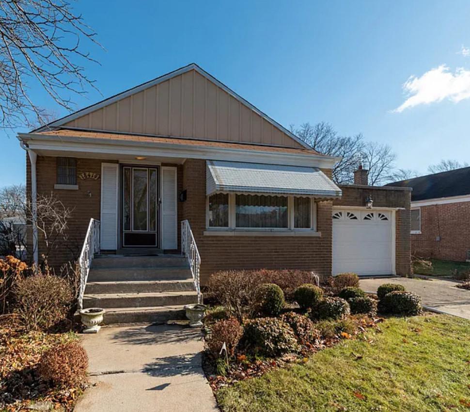 18419 Gottschalk Ave., Homewood, IL 60430