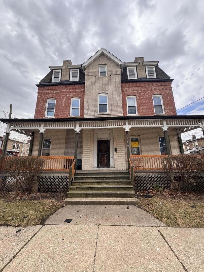 645 E 113th St., Chicago, IL 60628