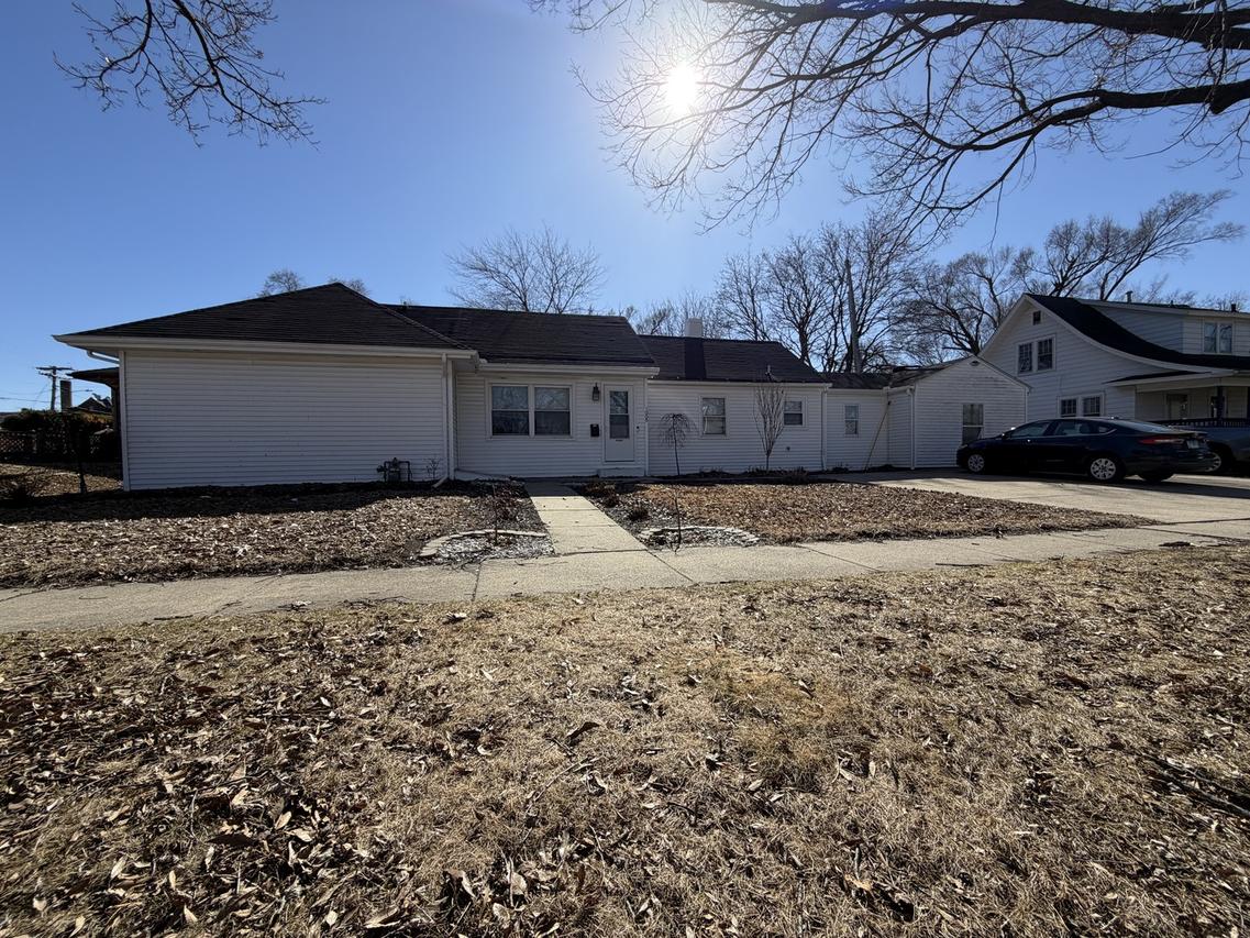 1009 N Prospect Ave., Champaign, IL 61820