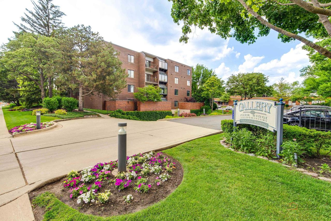 2200 Bouterse St. #407, Park Ridge, IL 60068