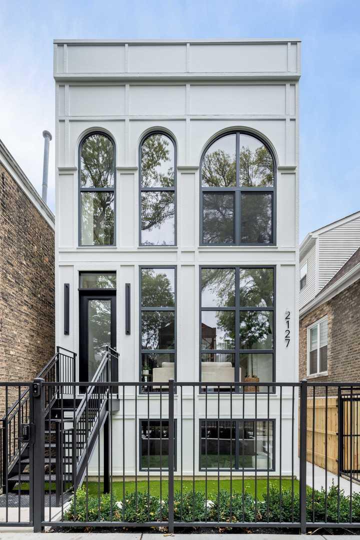 2127 W Dickens Ave., Chicago, IL 60647