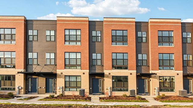 New Construction Homes For Sale This Week That Attend Glenbard East High School: December 10th to December 16th