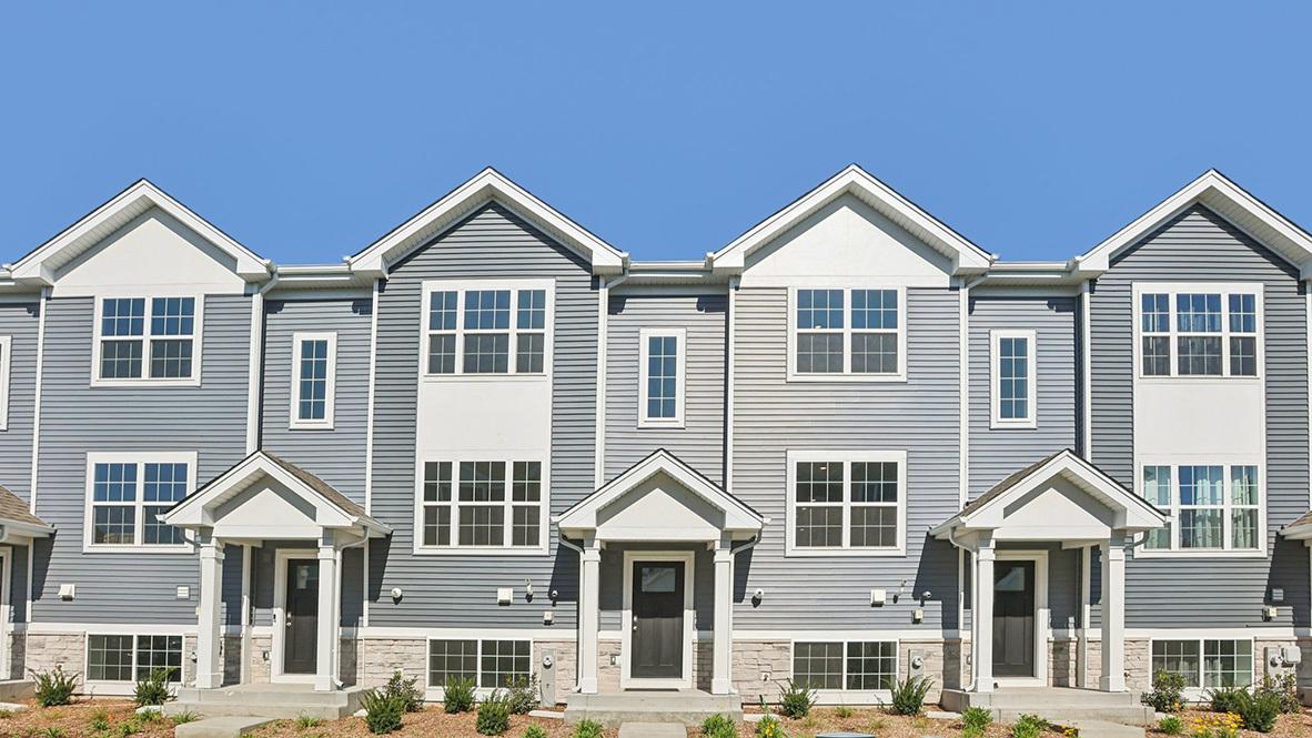 1415 Oakfield Ln., Pingree Grove, IL 60140