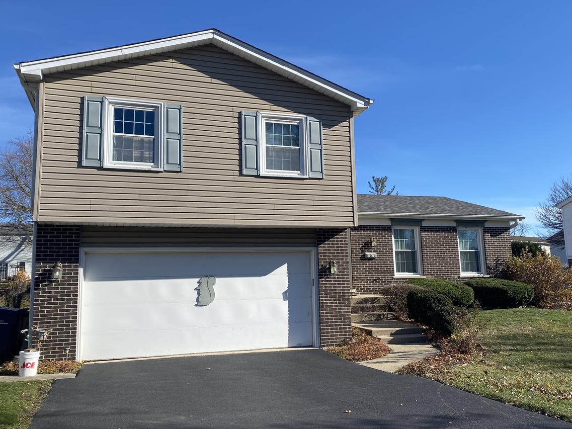 1079 S Lewis Ave., Lombard, IL 60148