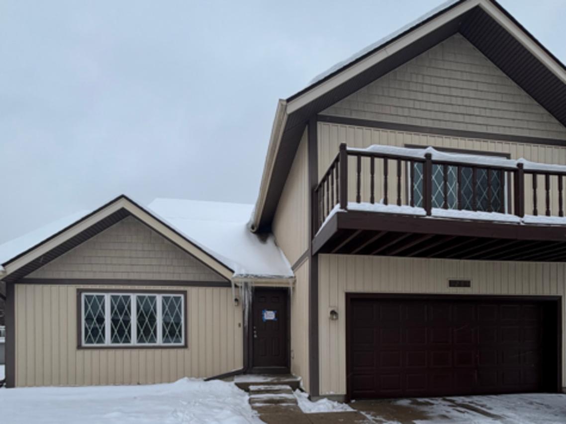 1285 Foxdale Dr., Addison, IL 60101