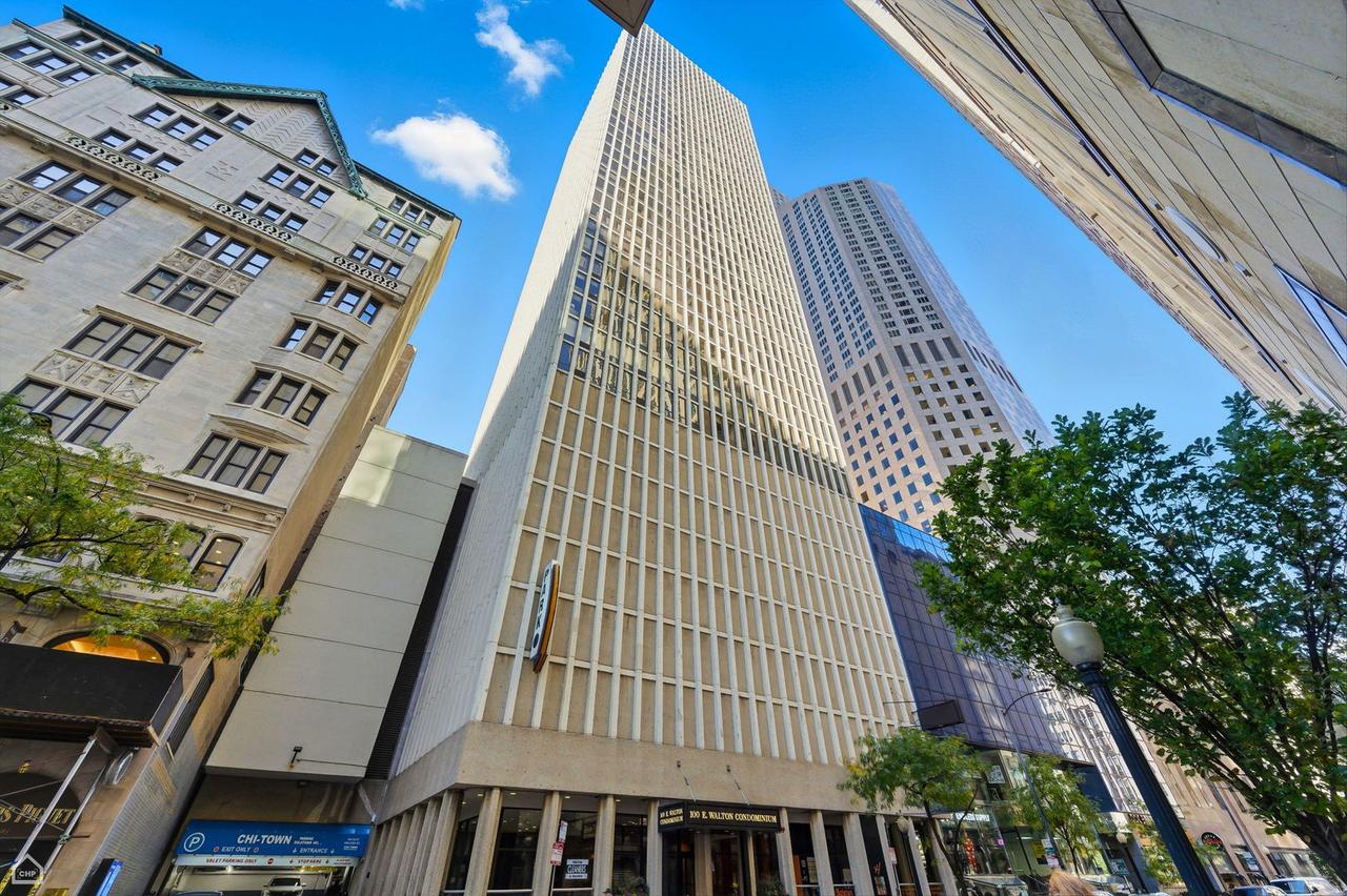 100 E Walton Pl. #10C, Chicago, IL 60611