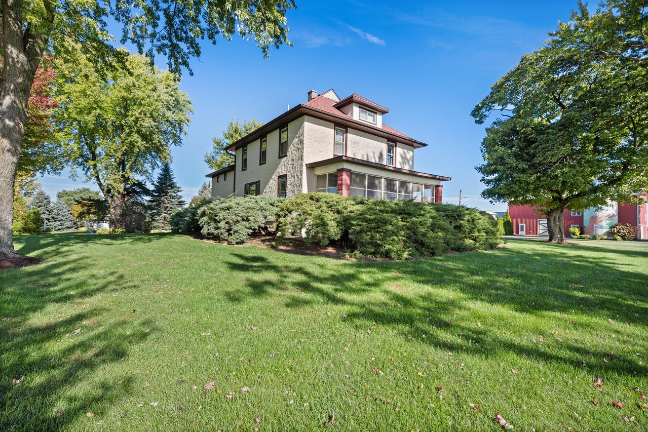 15165 Quigley Rd., Sycamore, IL 60178