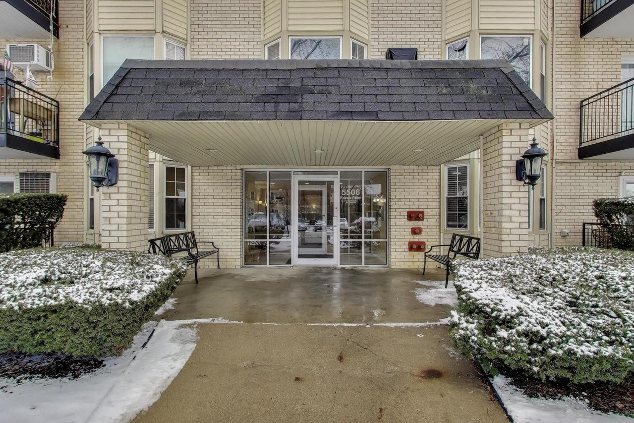 5506 Lincoln Ave. #A521, Morton Grove, IL 60053