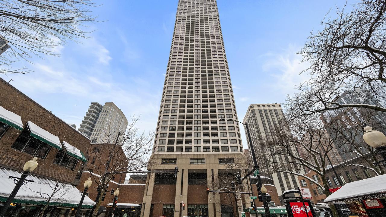 1030 N State St. #34D, Chicago, IL 60610