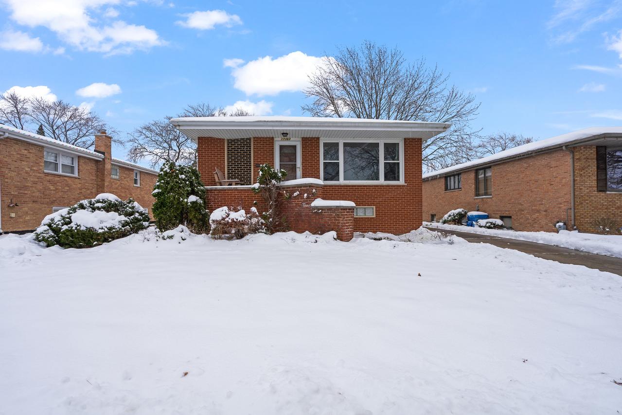 17363 Oleander Ave., Tinley Park, IL 60477