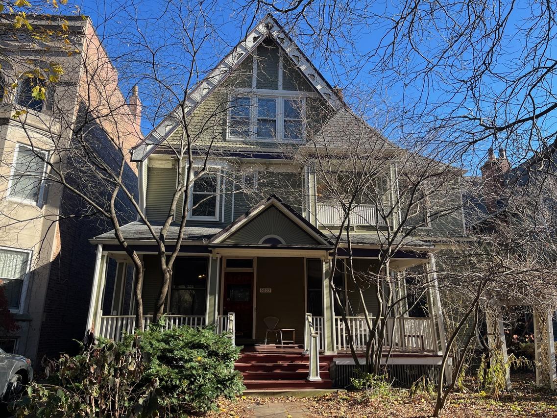 5809 S Blackstone Ave., Chicago, IL 60637