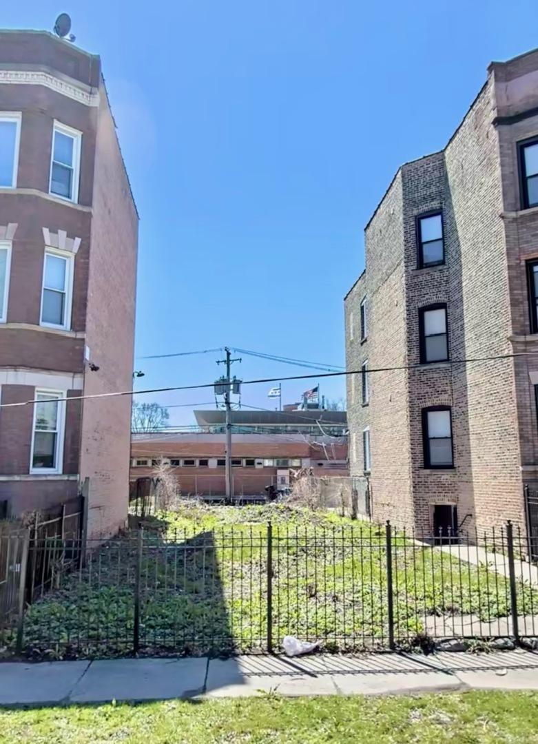 1443 E 66th Pl., Chicago, IL 60637