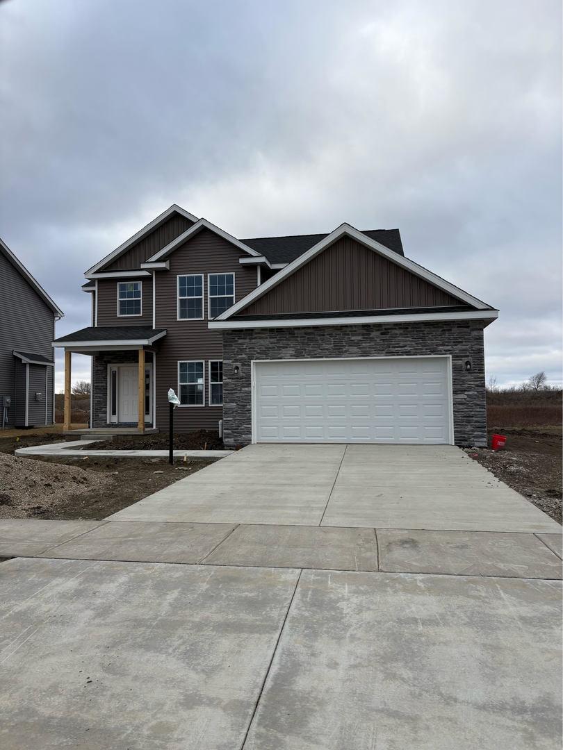 1419 Warwick Dr., Savoy, IL 61874