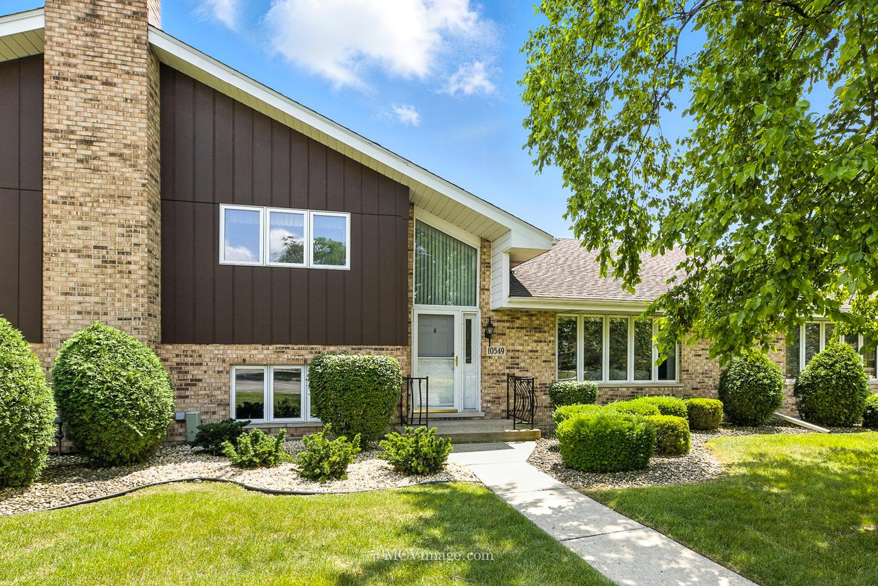 10549 Illinois Ct., Orland Park, IL 60467