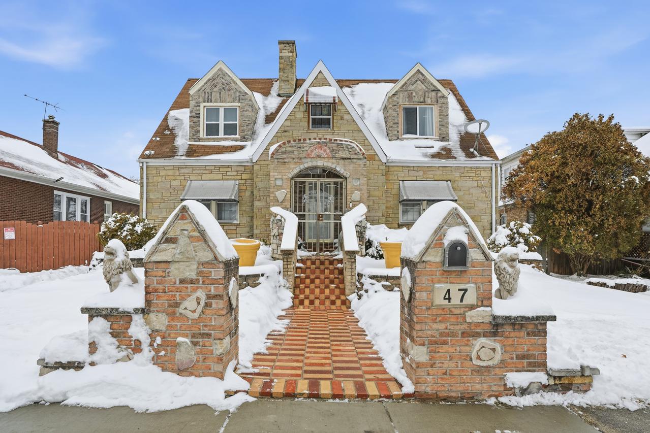 47 W 24th St., Chicago Heights, IL 60411