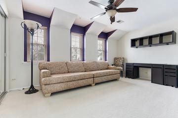 1600 Brittany Ct. #C2, Wheeling, IL 60090