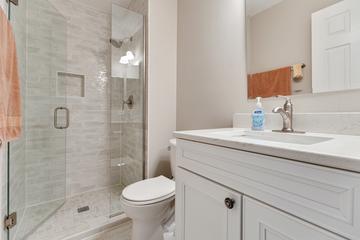 1600 Brittany Ct. #C2, Wheeling, IL 60090