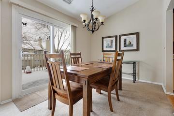 1600 Brittany Ct. #C2, Wheeling, IL 60090