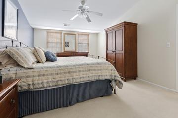 1600 Brittany Ct. #C2, Wheeling, IL 60090