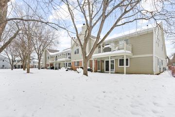 1600 Brittany Ct. #C2, Wheeling, IL 60090