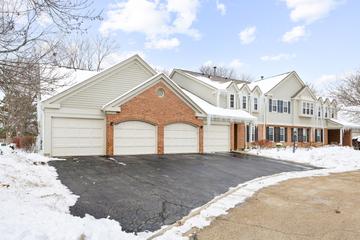1600 Brittany Ct. #C2, Wheeling, IL 60090