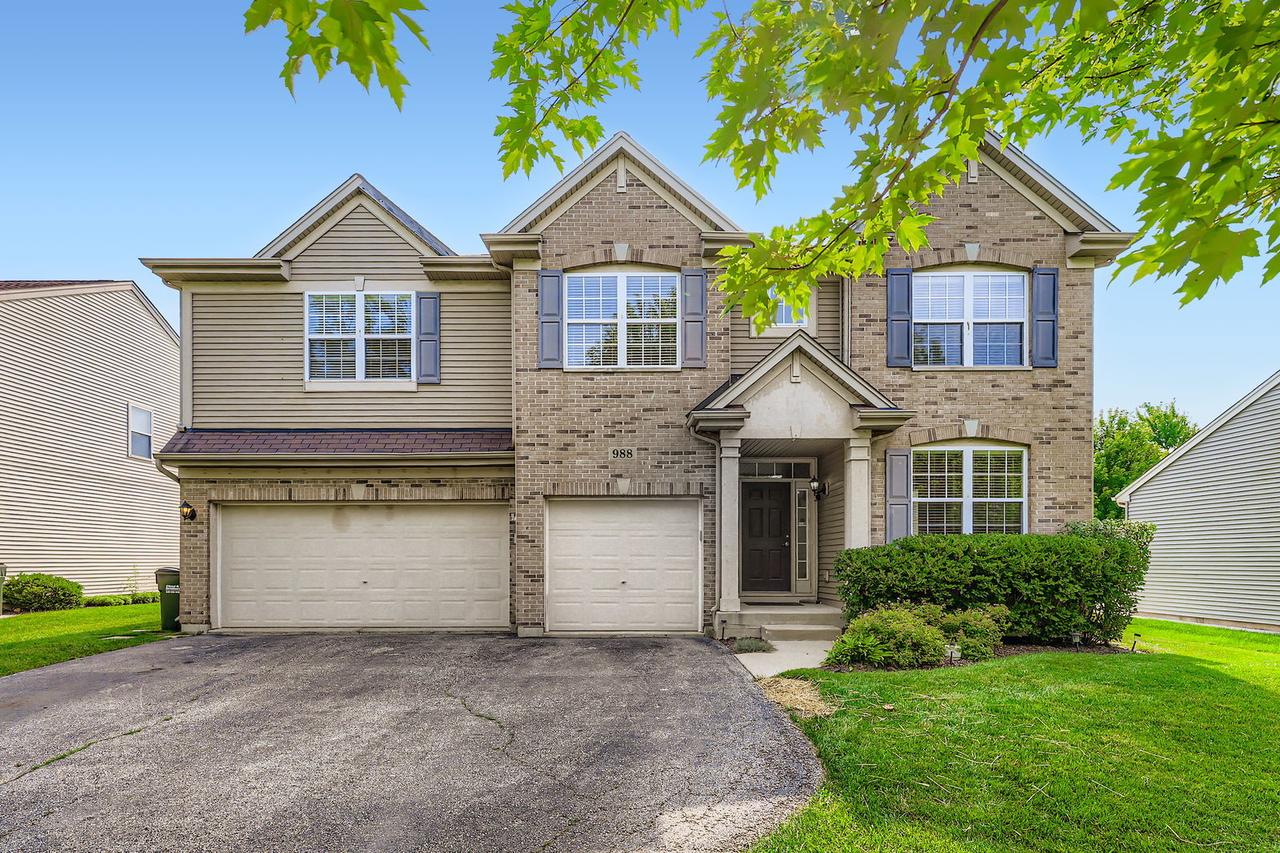 988 Singing Hills Dr., Volo, IL 60073