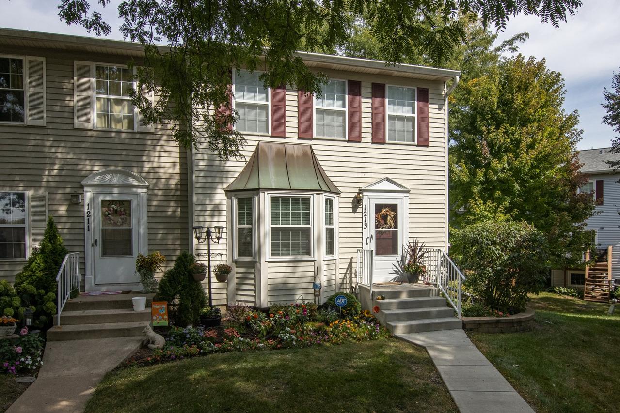 1213 Koster Ct., Geneva, IL 60134